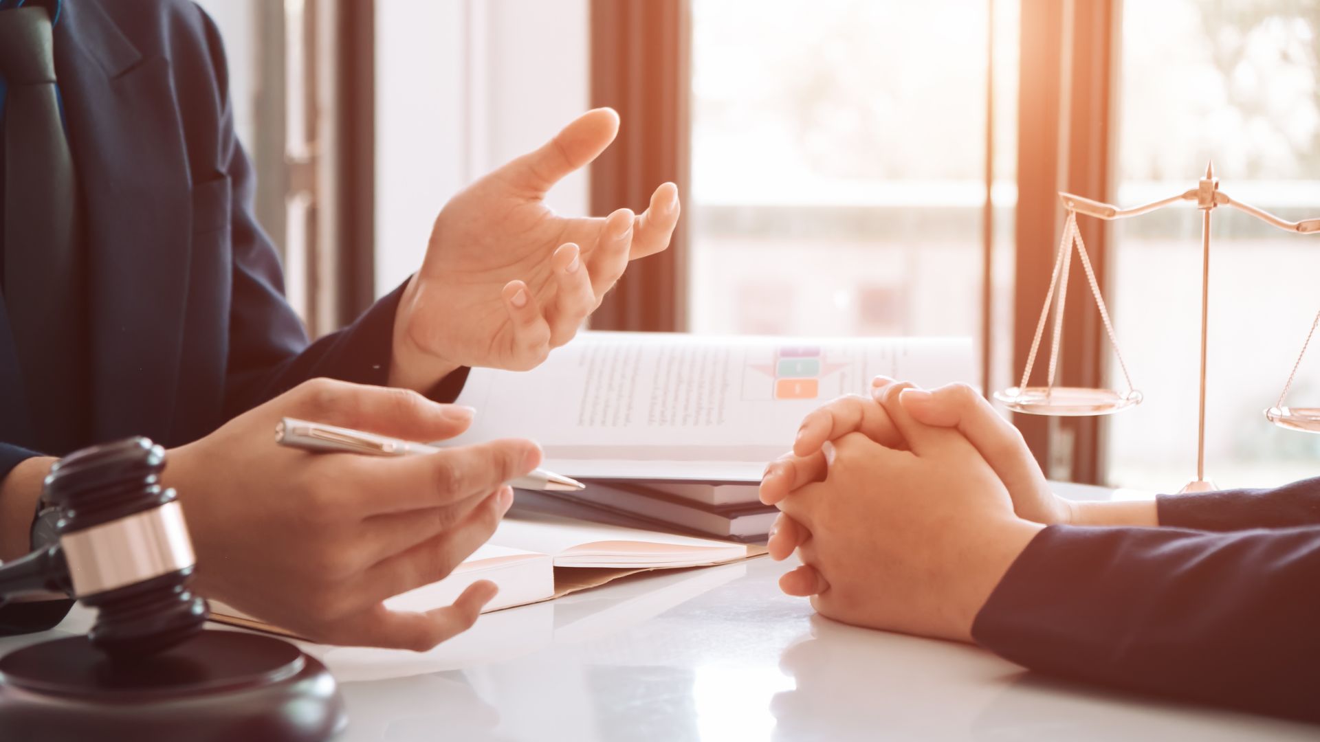 Imagen de noticia sobre sector legal
