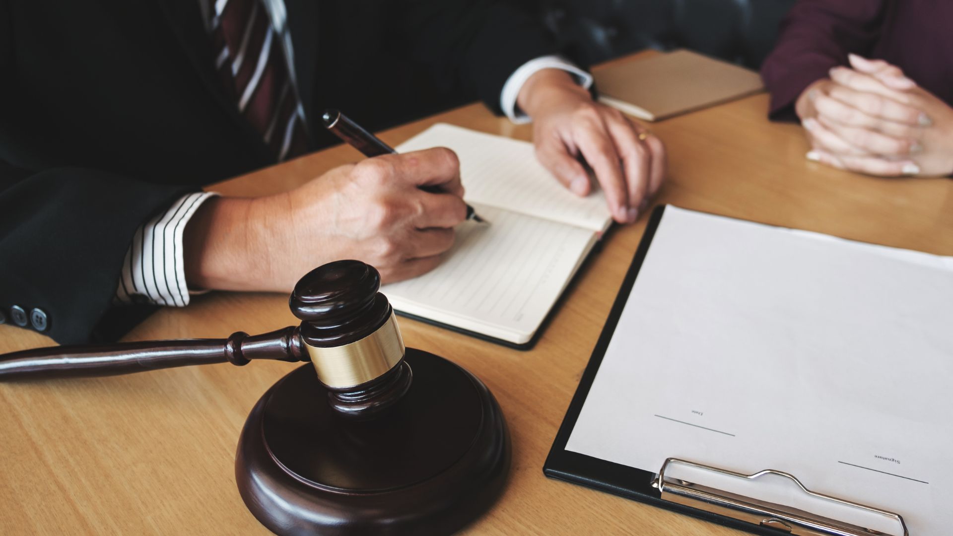 Imagen de noticia sobre sector legal