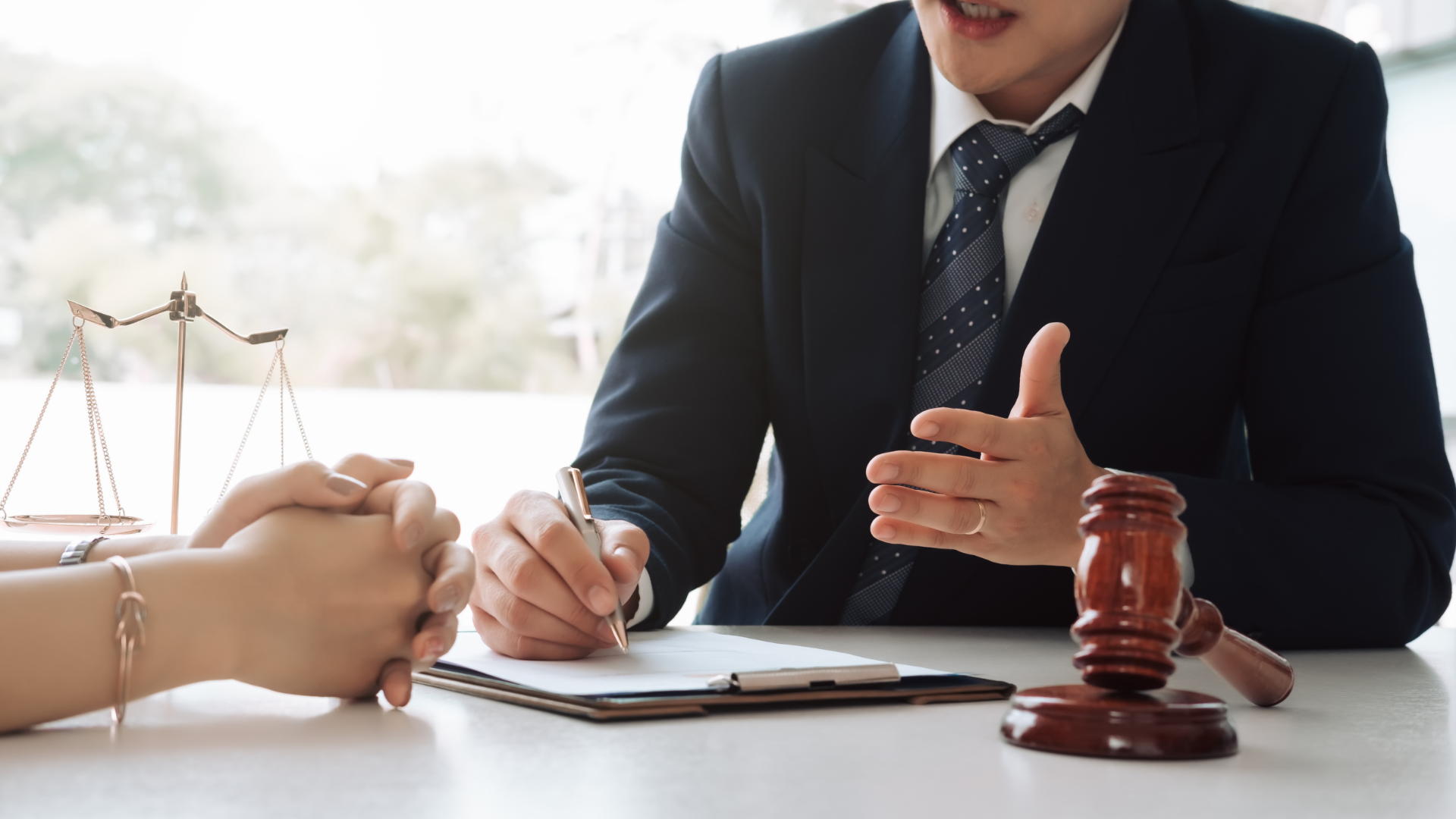 Imagen de noticia sobre sector legal