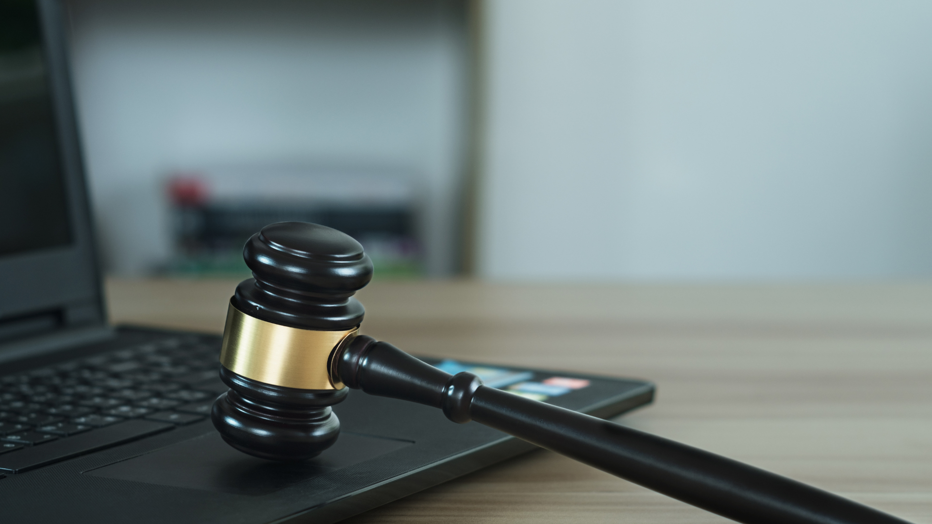 Imagen de noticia sobre sector legal
