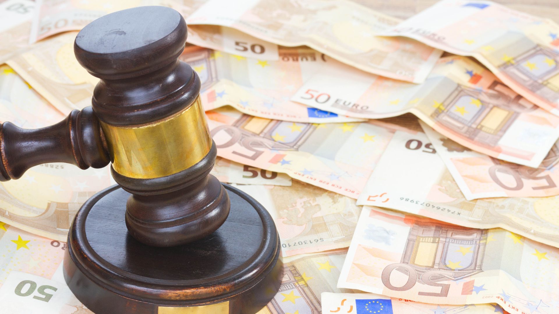 Imagen de noticia sobre sector legal