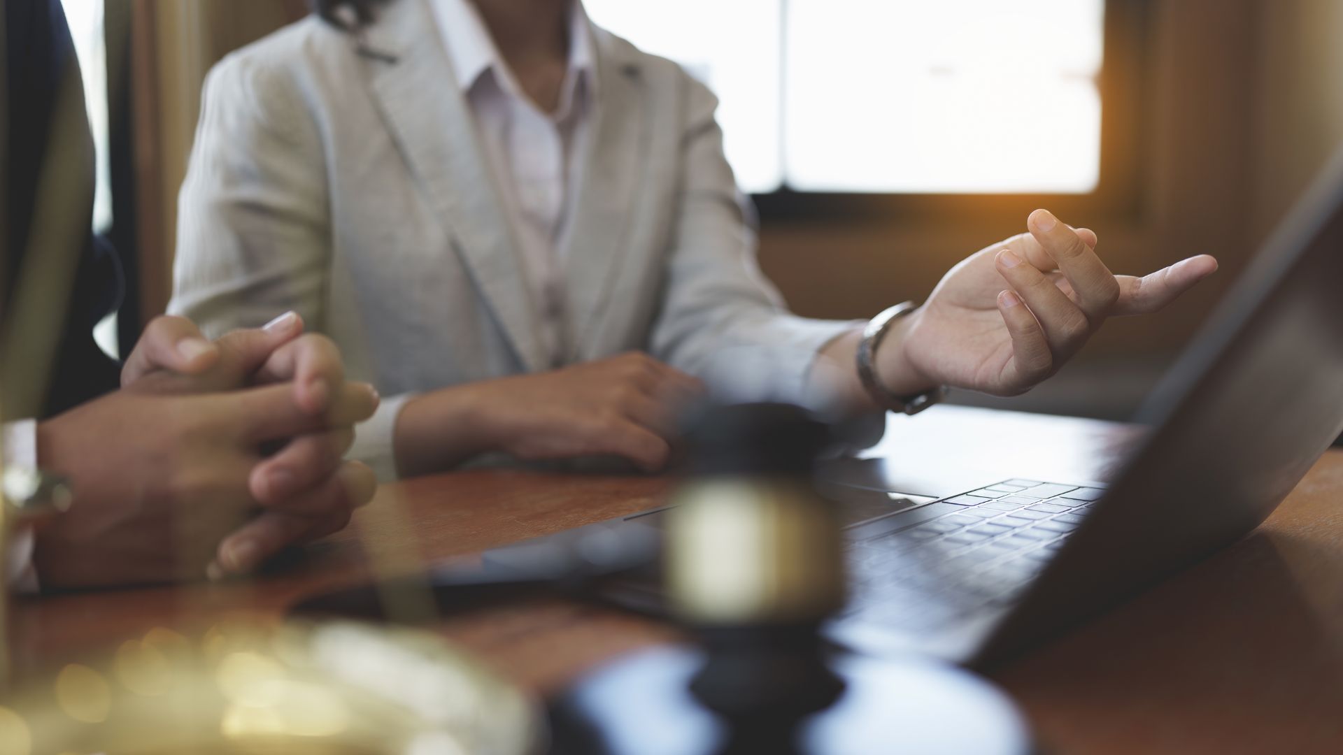 Imagen de noticia sobre sector legal