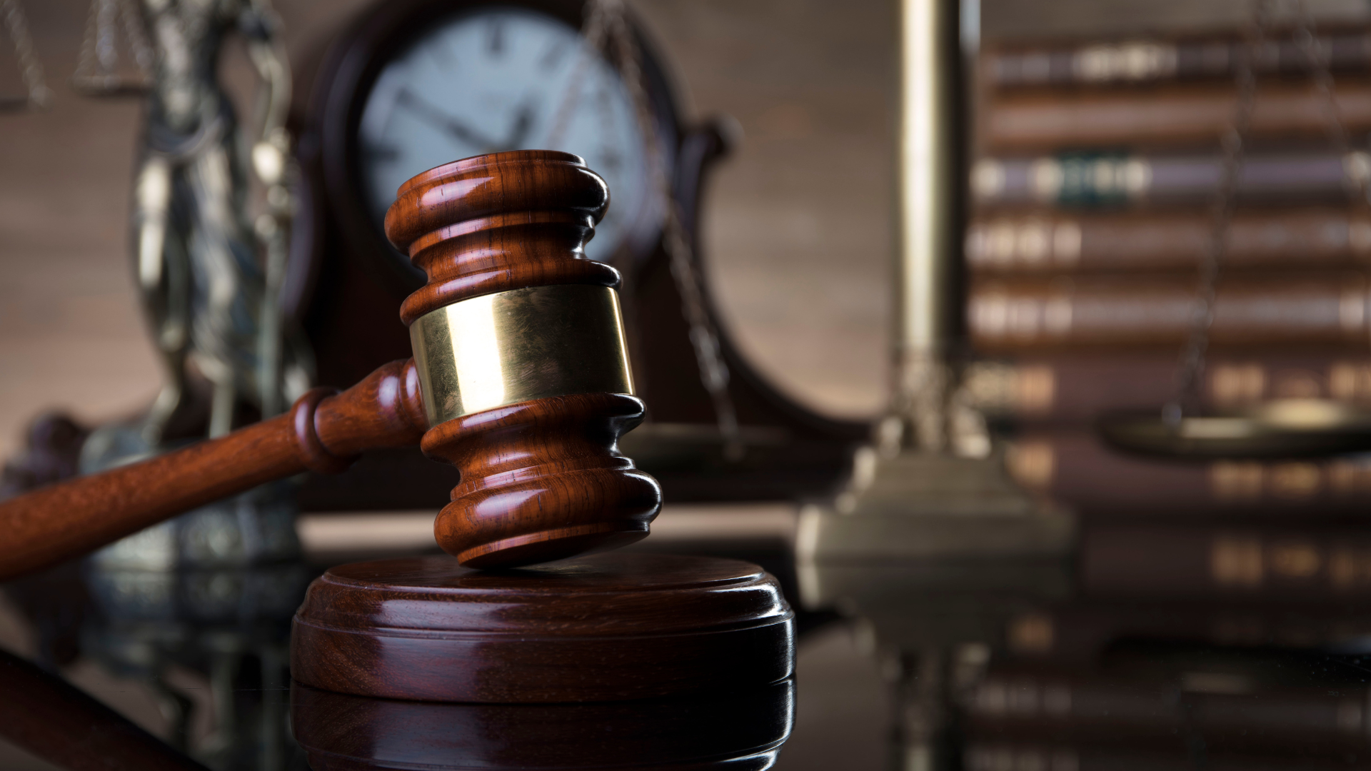 Imagen de noticia sobre sector legal