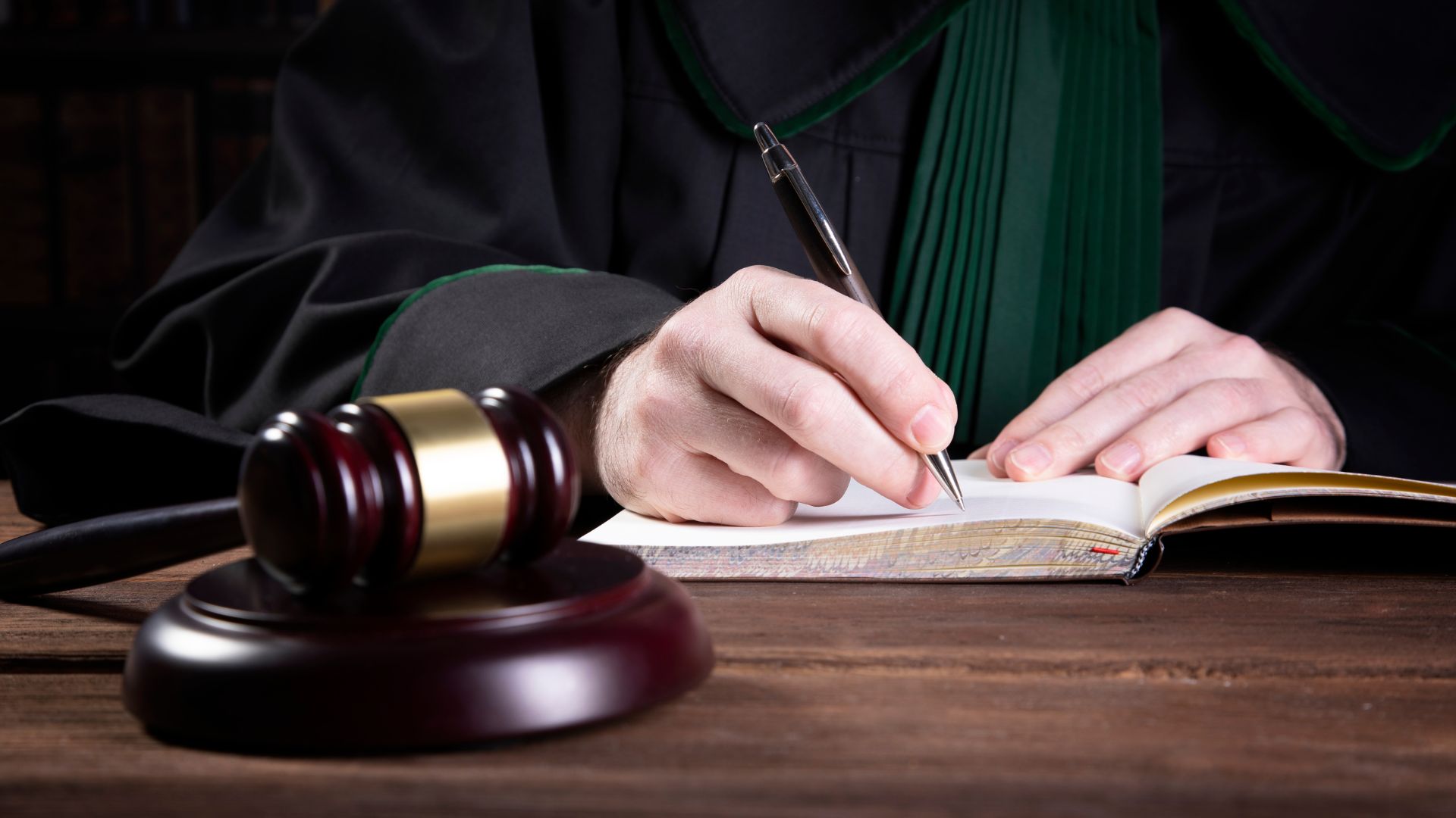 Imagen de noticia sobre sector legal