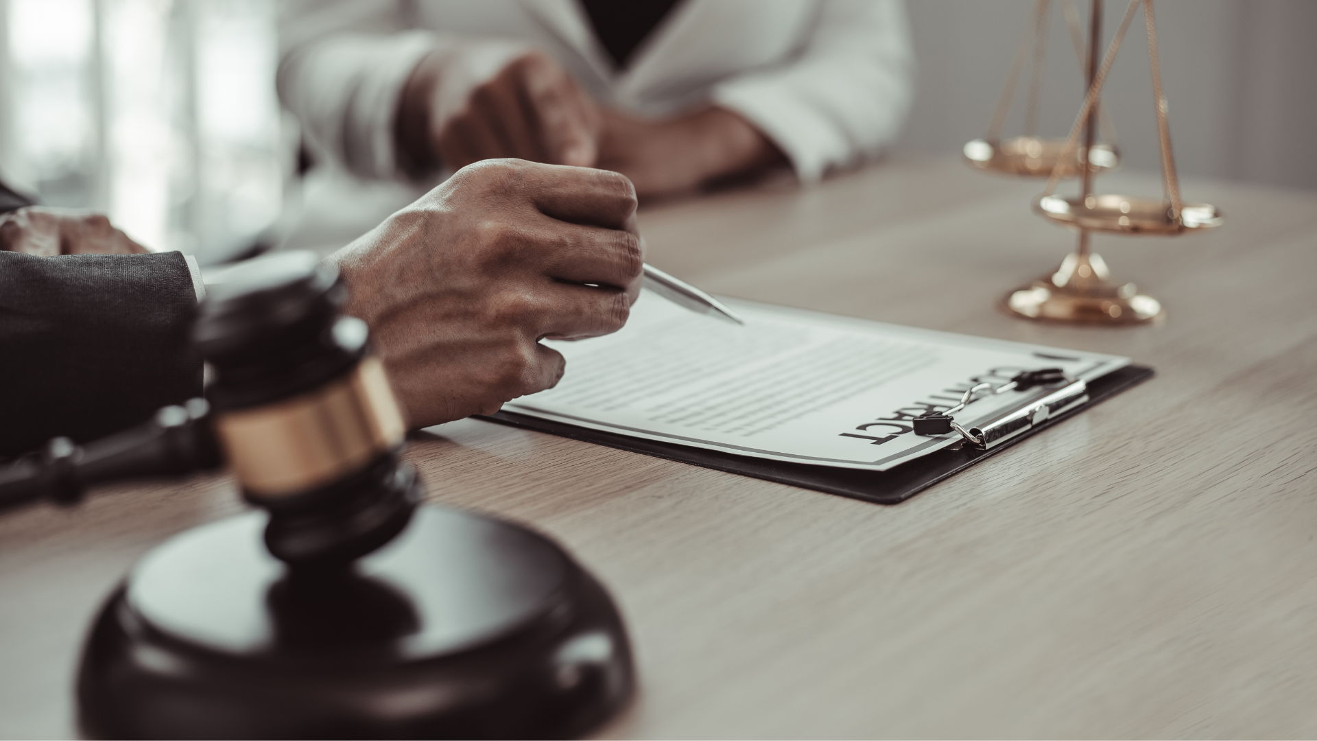 Imagen de noticia sobre sector legal
