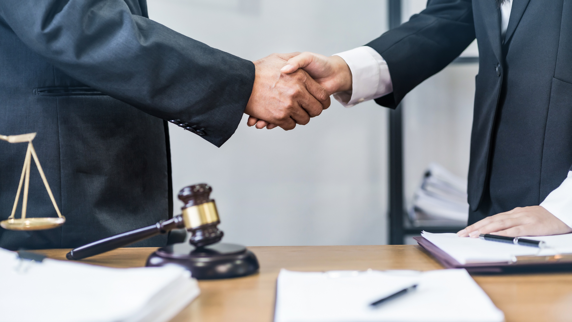 Imagen de noticia sobre sector legal