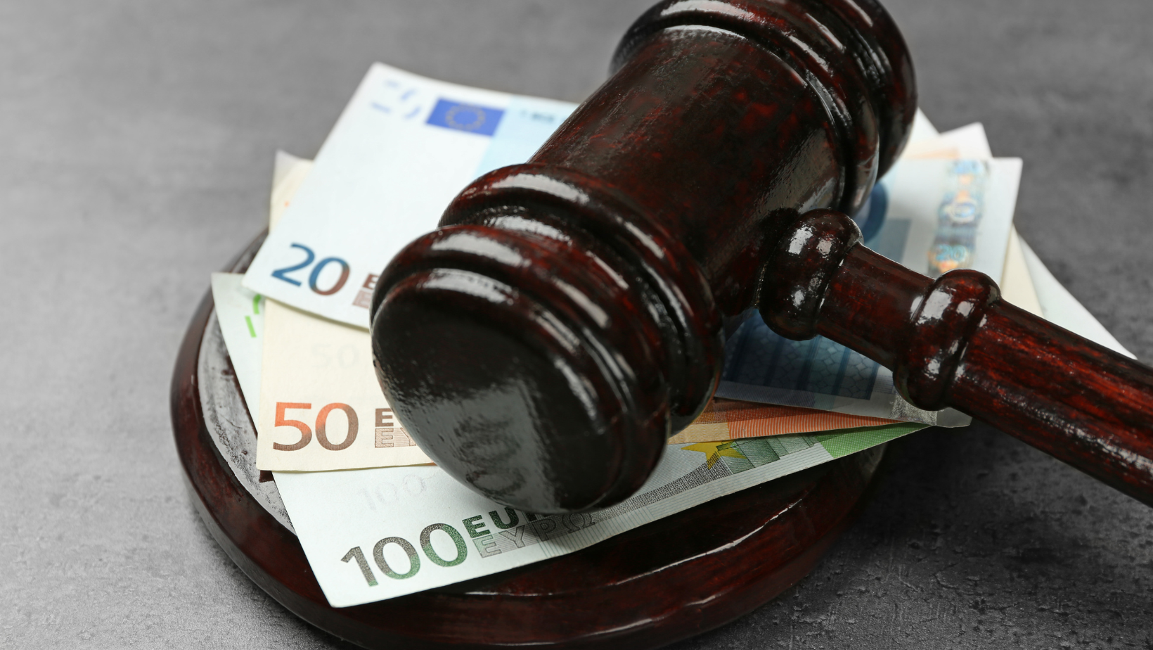 Imagen de noticia sobre sector legal