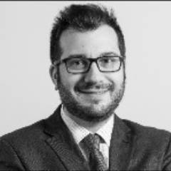 Imagen de profesional sector legal en España